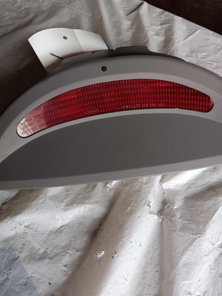 3rd Brake Light Avoidance Lamp FORD TAURUS 01