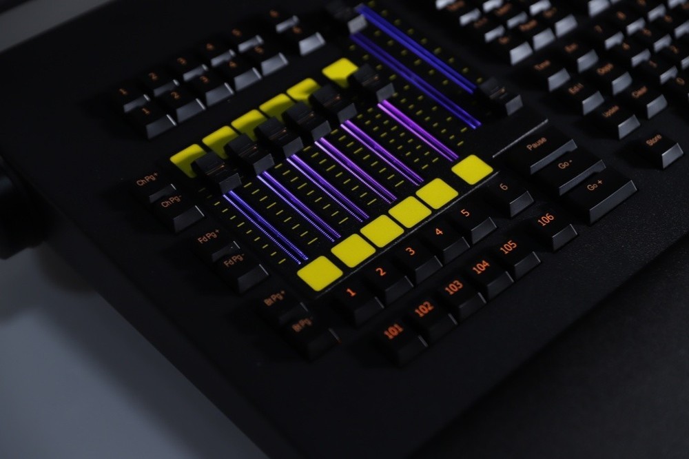 new motorized onpc controller command wing 2 rgb led fader control/display +case