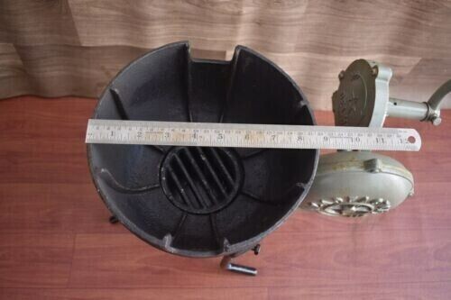 Vintage Style Coal Forge Furnace Blacksmith's Forge with Hand Blower for Forging