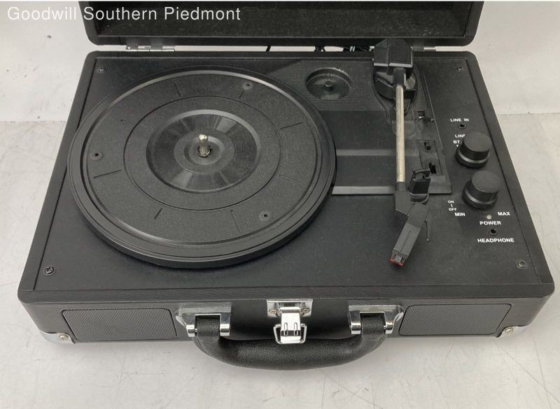 Victrola VSC-550BT Bluetooth Turntable - Tested