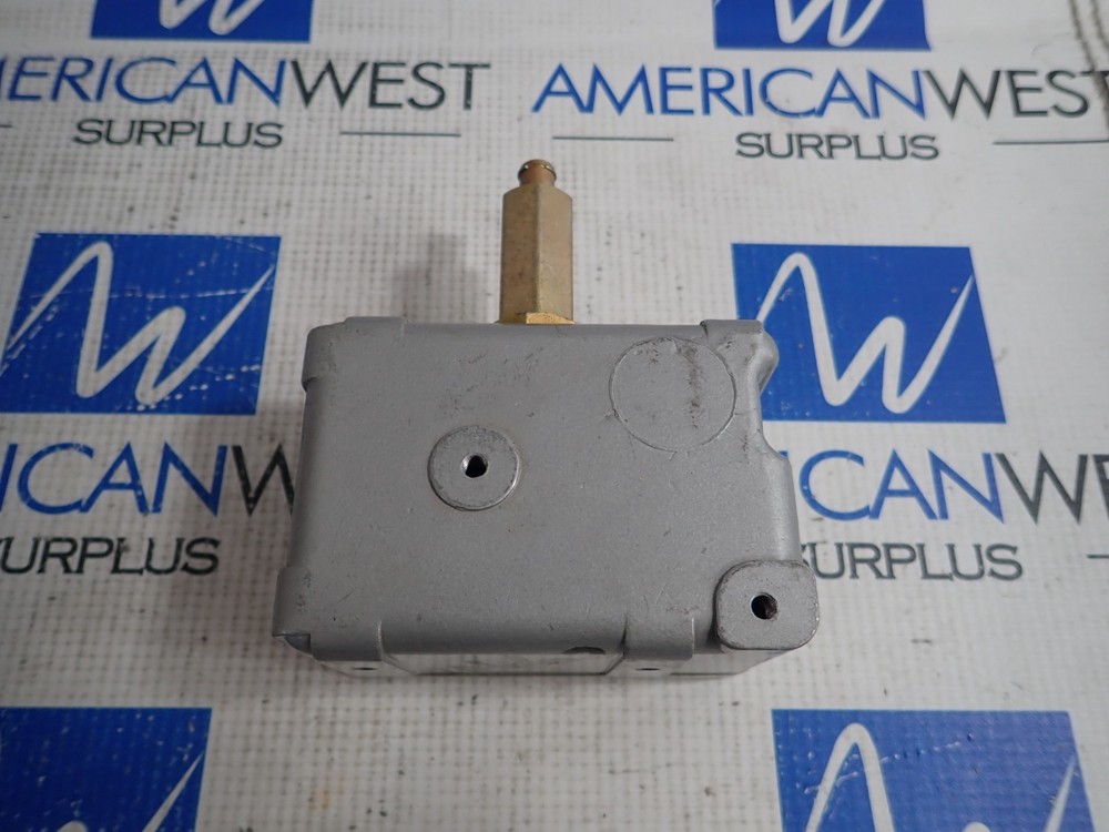 MICRO SWITCH OPA-Q SPLASH PROOF SWITCH