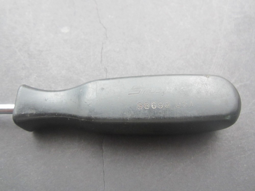 SNAP ON TOOLS 7/64" SQUARE DRIVE SCREWDRIVER - BLACK SQUARE HANDLE - S8698
