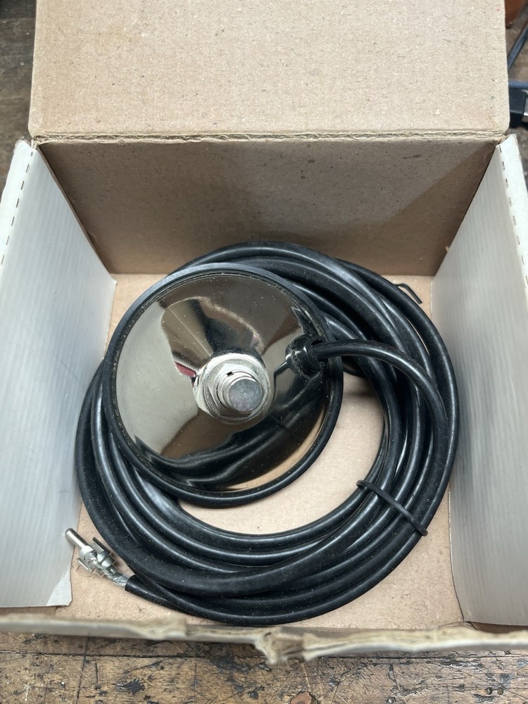 Open Box Fender Guitar Amplifier Footswitch