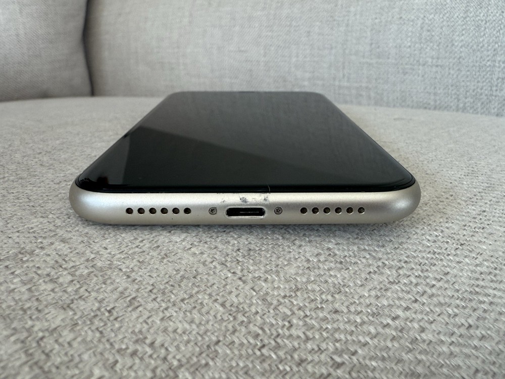 Apple iPhone 11 64GB White