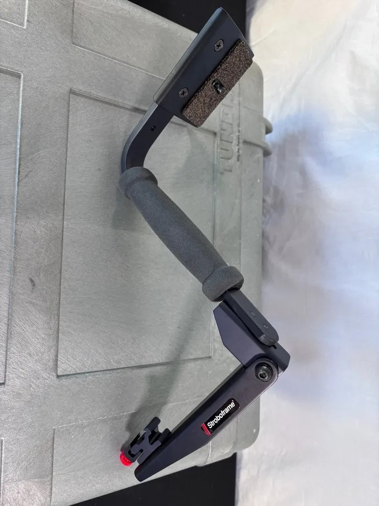 Stroboframe Quickflip Metal Flash Bracket-Untested