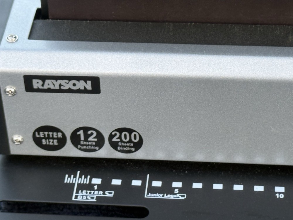 Rayson TD-1222 Wire Binding Machine - 2:1 Pitch, Rectangular Holes, 220 Sheet