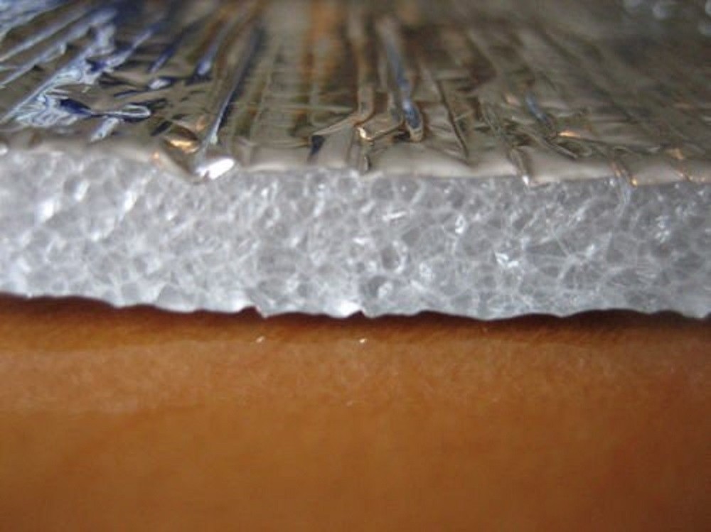 WHITE Reflective Insulation 3FT X 4FT Roll Foam Core Radiant Barrier AD5 5MM