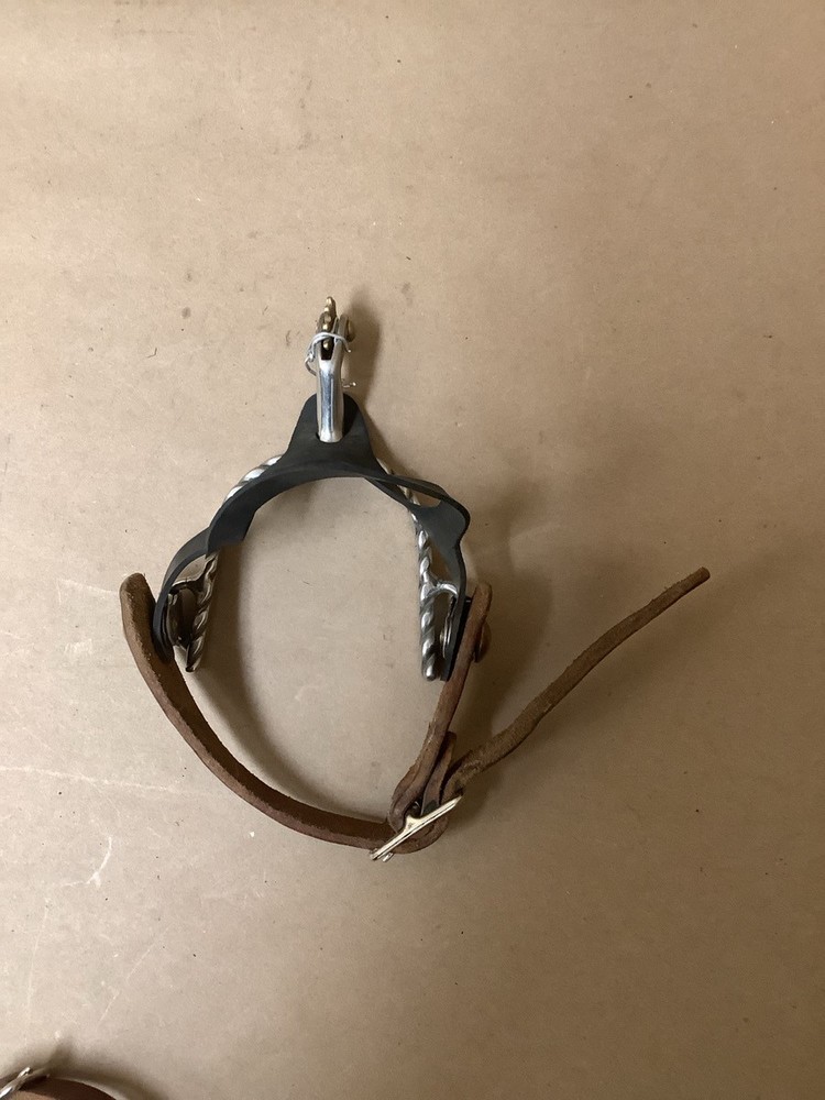 SMALL PAIR SPURS (G29012426)