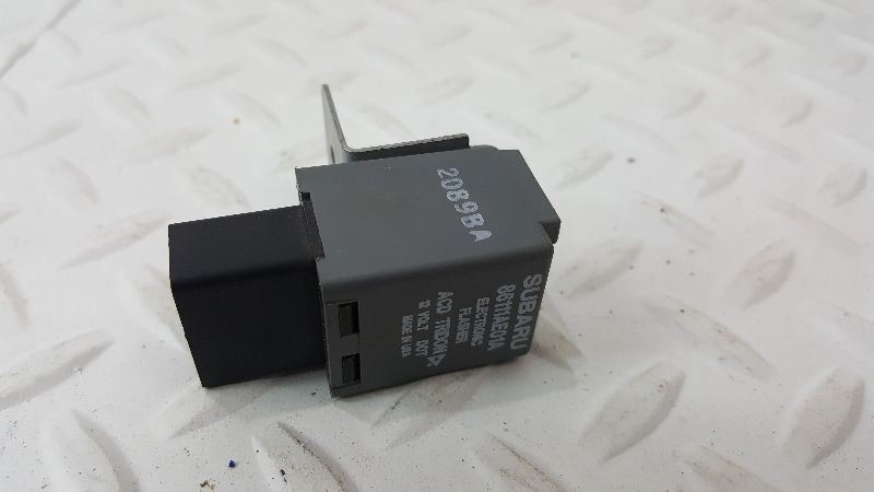 2000 Subaru Outback Electronic Flasher