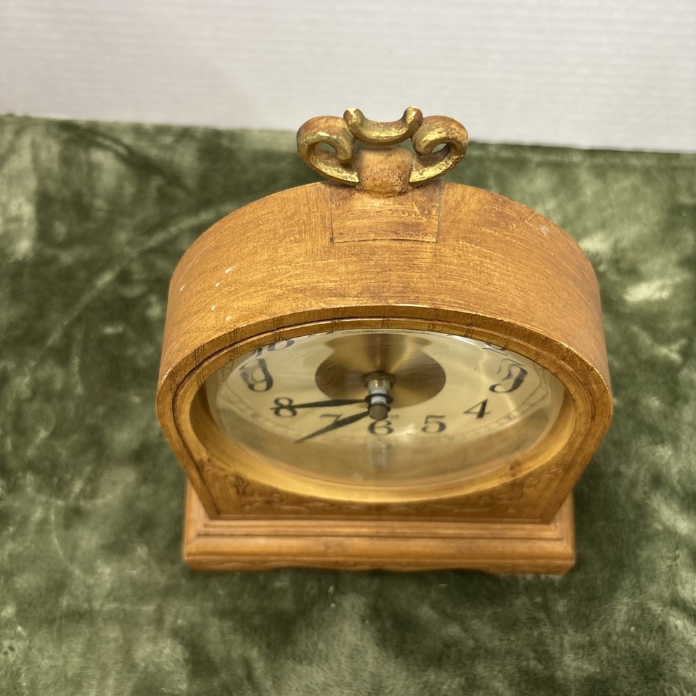 NEW HAVEN Quartz Clock