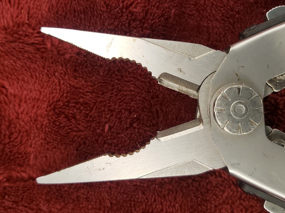 🔪 Gerber Diesel Multi-Tool knife pliers s
