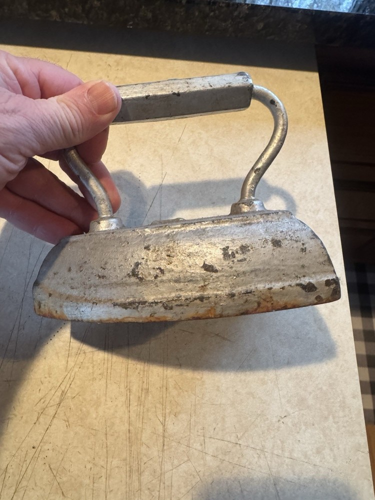 VTG Wapak #7 Cast Iron Press With Handle