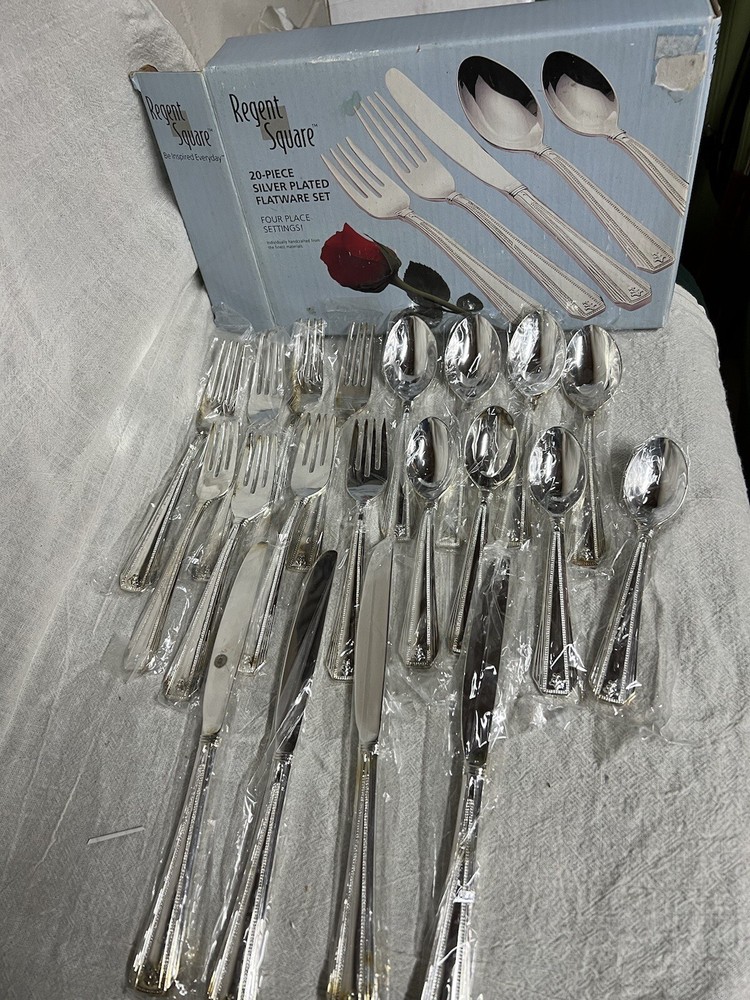 VTG. 20-PC. SILVER PLATED FLATWARE SET 4-PLACE SETTINGS REGENT SQUARE SEALED