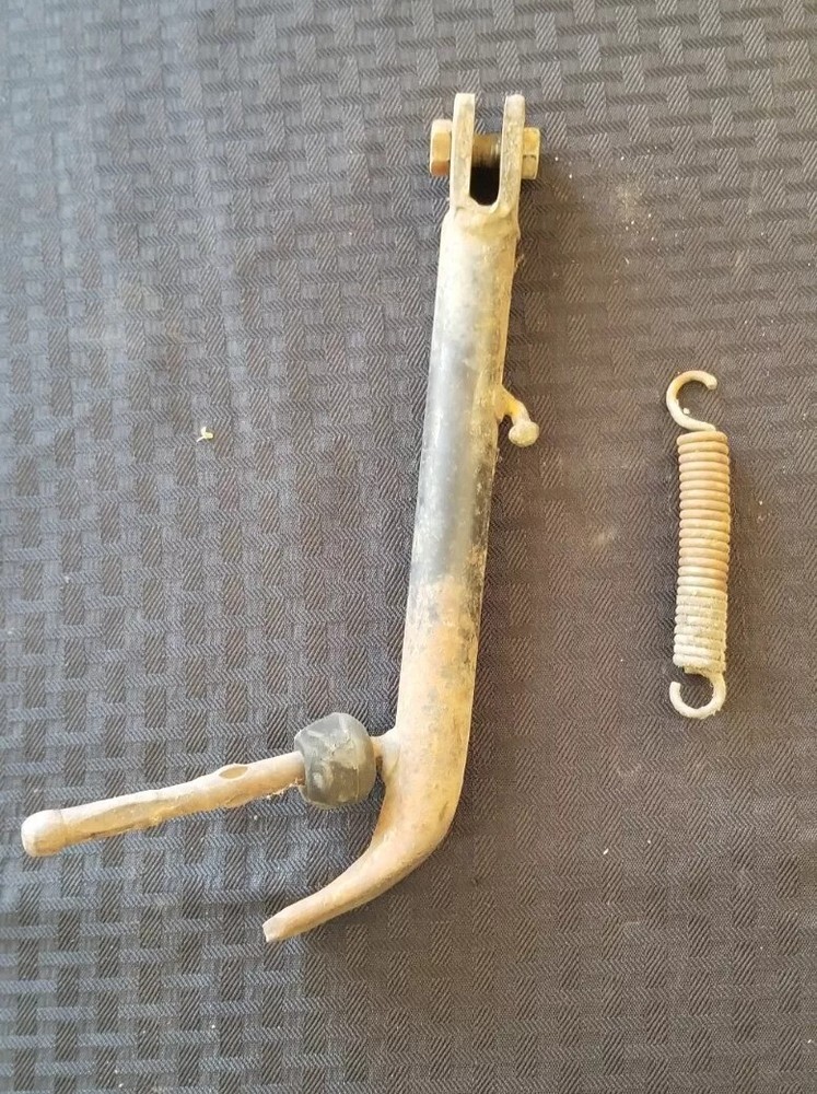 Suzuki GT185 Kickstand ♻️