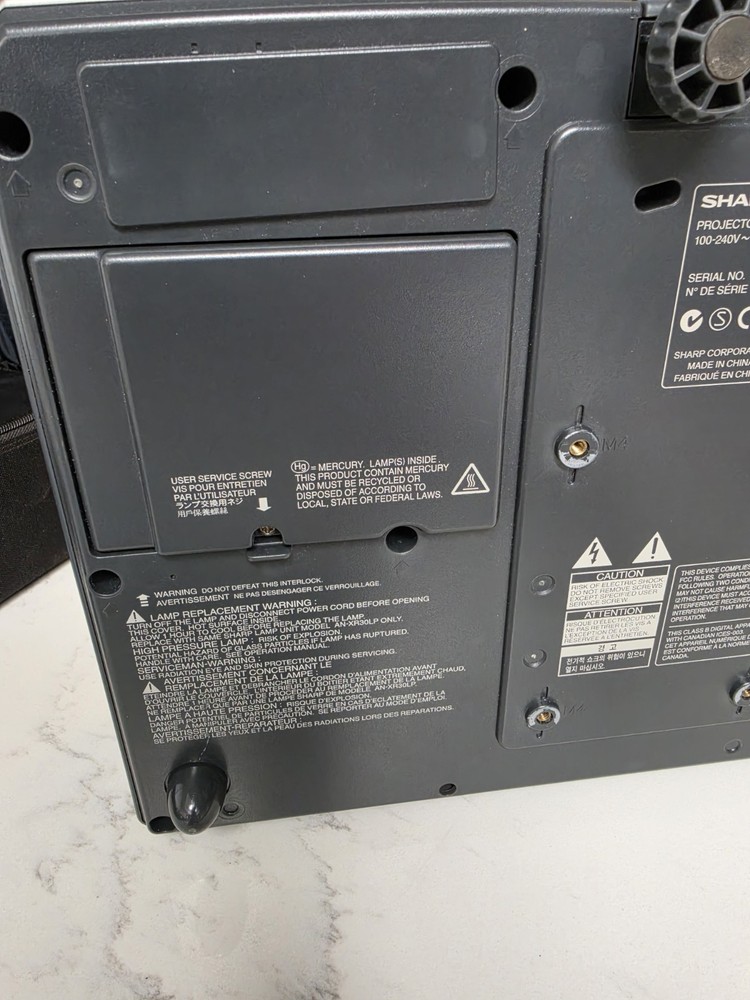 Sharp Projectors Model XR-30X