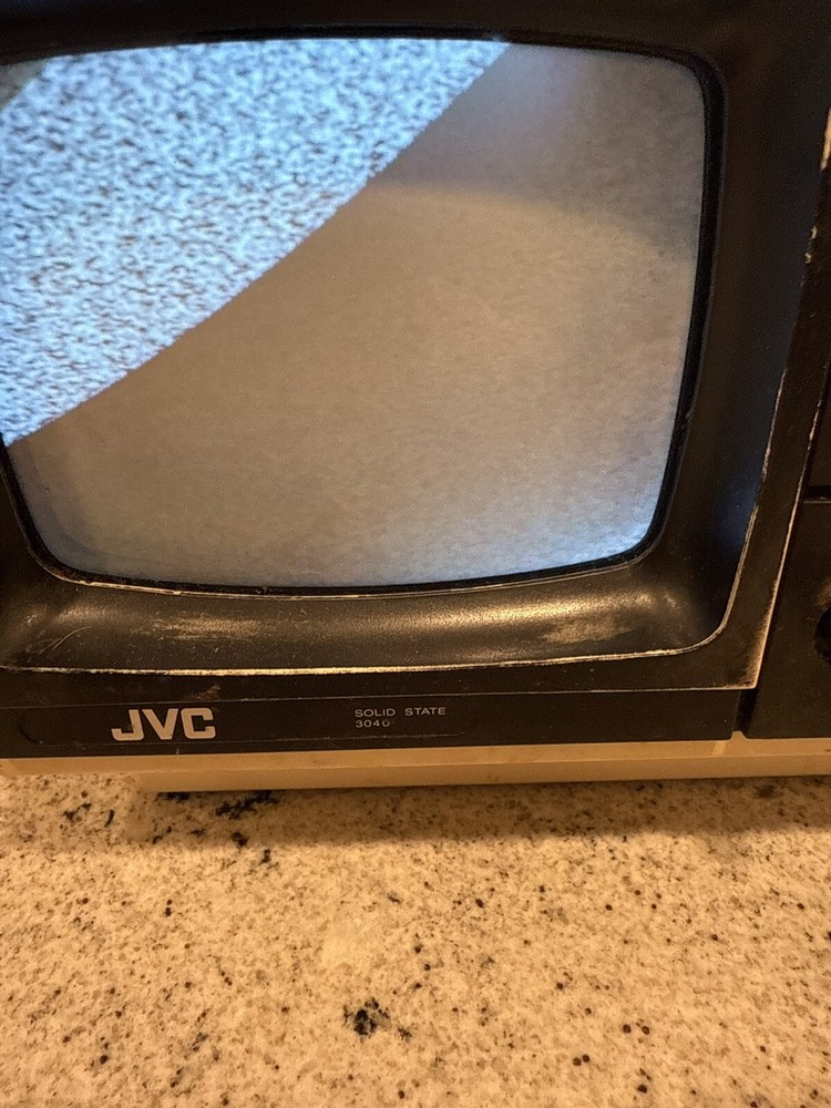 Vintage JVC 3040 Solid State Portable TV Television Retro; Used