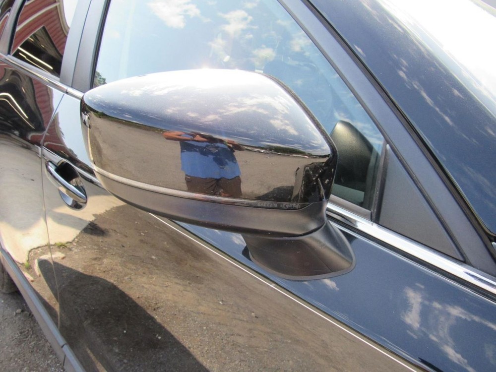 CX-5 2019 Glove Box 1071790
