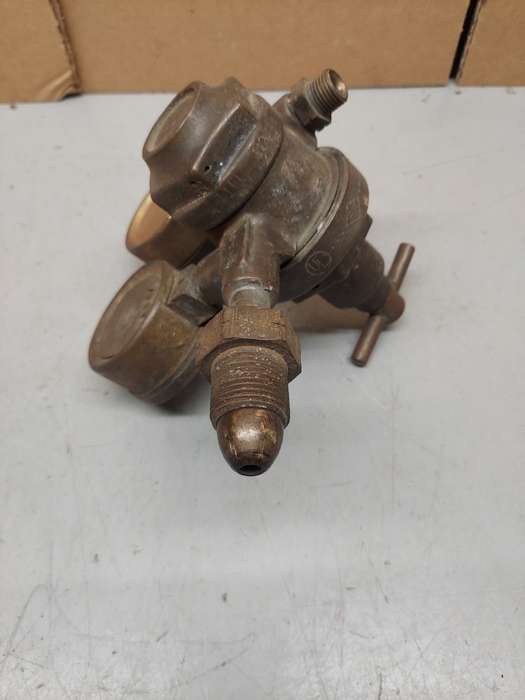 Vintage Two-Stage Regulator UNTESTED