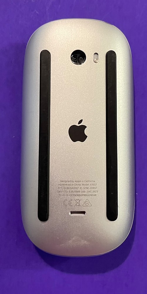 Apple A1657 Magic Mouse 2 Wireless Mouse - Silver (MLA02LL/A) Works Perfect!