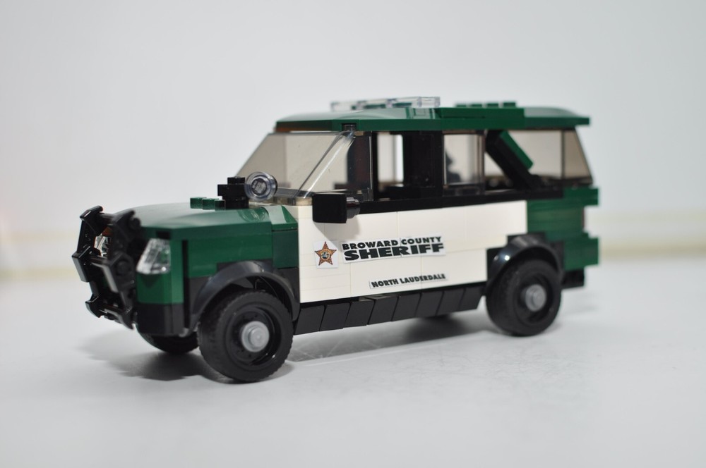 Police Interceptor Utility Broward County Model compatible with LEGO® Bricks