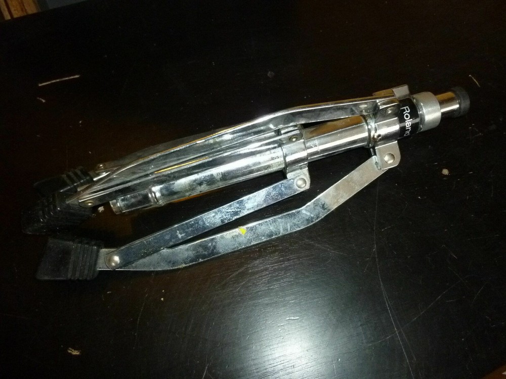 Professional Roland Drum Throne - Missing Cushion & Bolt "AS-IS"