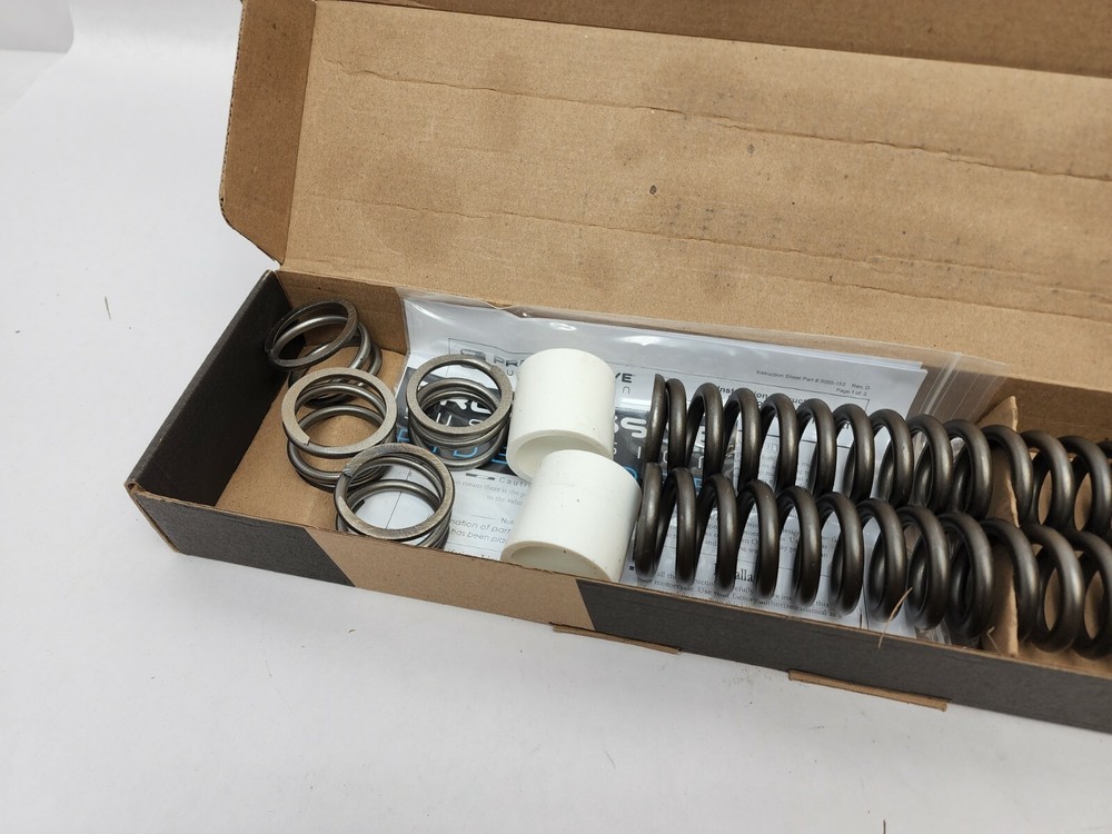 Progressive Suspension Front Fork Lowering Kit for Harley-Davidson 14-16 FLH