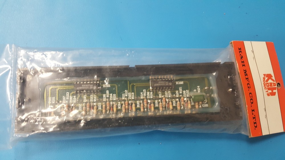 LED Indicators Panel Mount , K&H , FM-01, 5 VDC , 8 Led