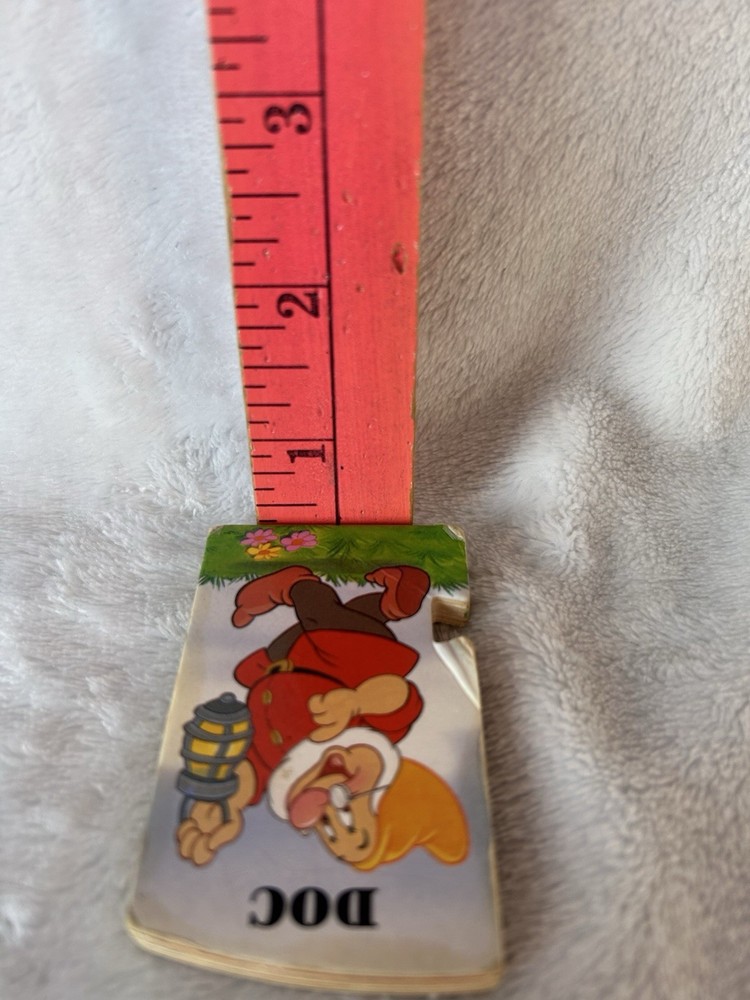 Disney Snow White 7 Dwarfs DOC Interlocking Puzzle Story Mini Book Dopey Grumpy