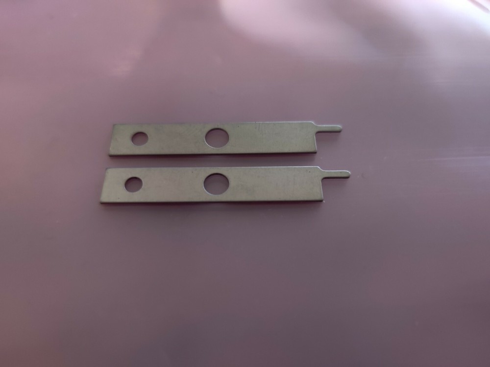 Universal Instruments Pusher Guide 41740401 Pack Of 2