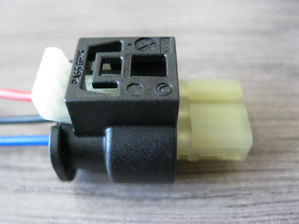 TESLA/GM Bumper Parking Distance Control Sensor Connector Pigtail Plug 805121522