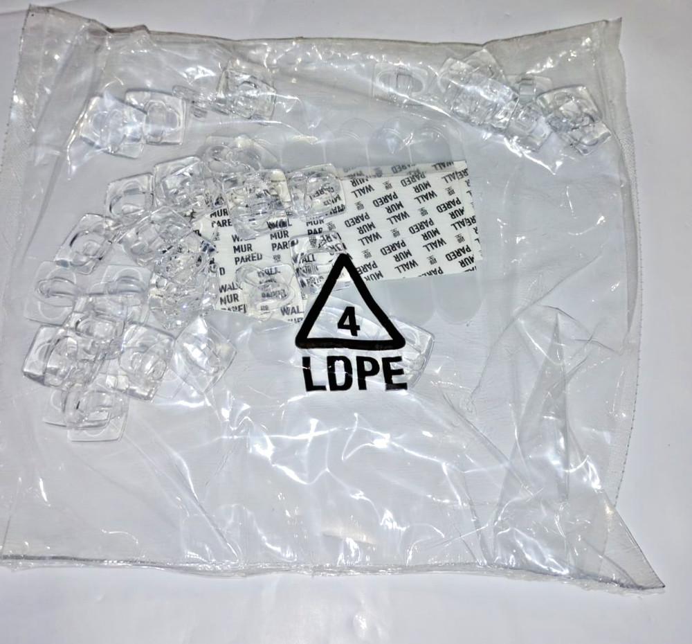 Command Indoor Mini Light Clip,Clear Clips and Command Strip, Holds up to 0.3 lb