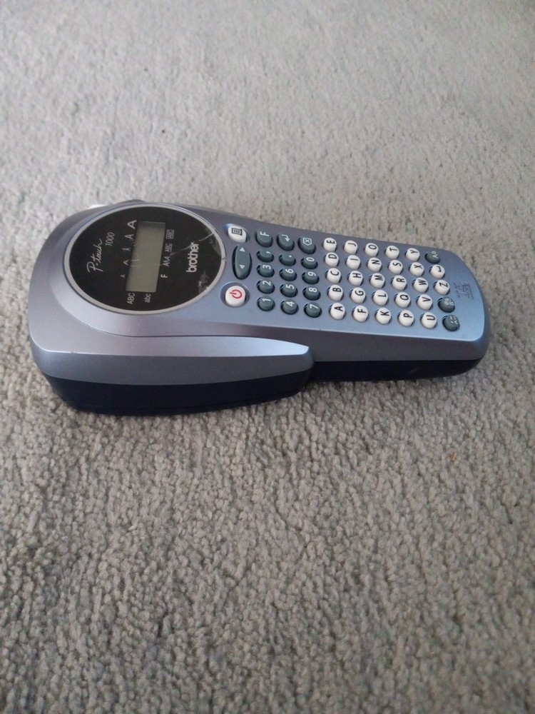 Brother Electronic Label Maker P-Touch 1000 Home Office