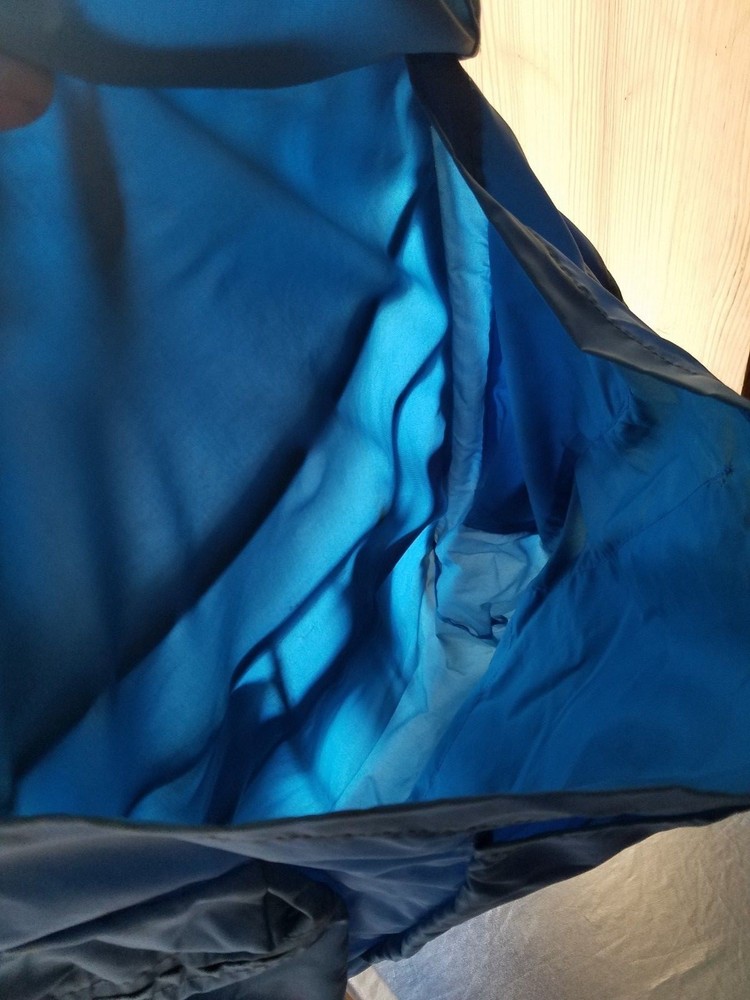 REI CO-OP BLUE HIKING BACKPACK ALUMINUM OUTER FRAME. MULTI POCKET.