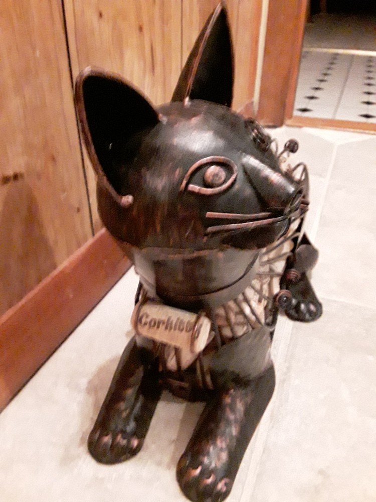 Cork Cage Kitty Cat model 90-201 designed for displaying corks corks not include