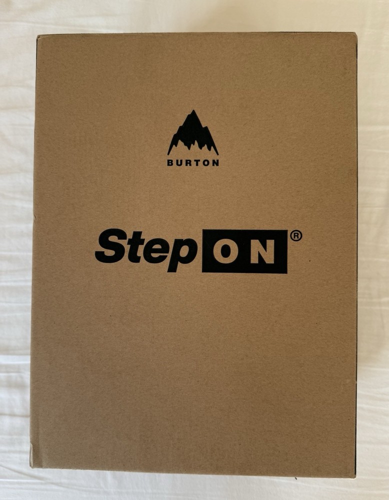 Burton Step On Escapade Black Bindings (Women’s Size: Medium)