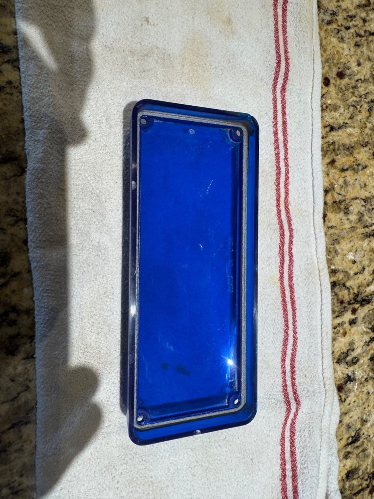 whelen CO700 blue lens
