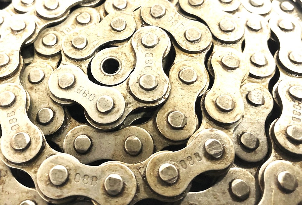 Unbranded 7 Foot Roller Chain 08B NOS
