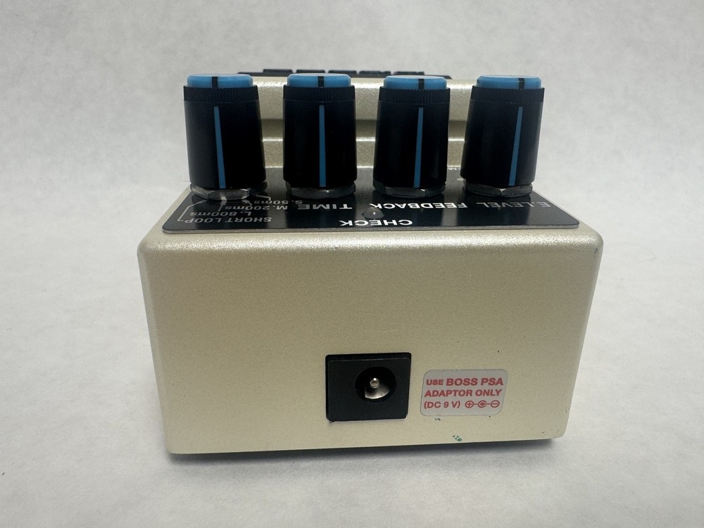 Boss Digital Delay DD-3T Effects Pedal