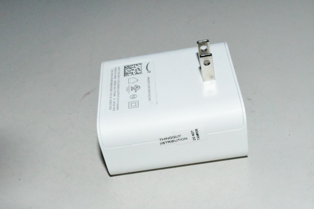 Amazon Echo Flex Plug-in Smart Speaker USED W1F