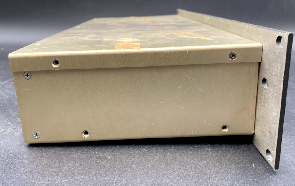 ZETRON MODEL 49 TRUNKING REPEATER MANAGER 1133-101 MISSING FRONT PLATE
