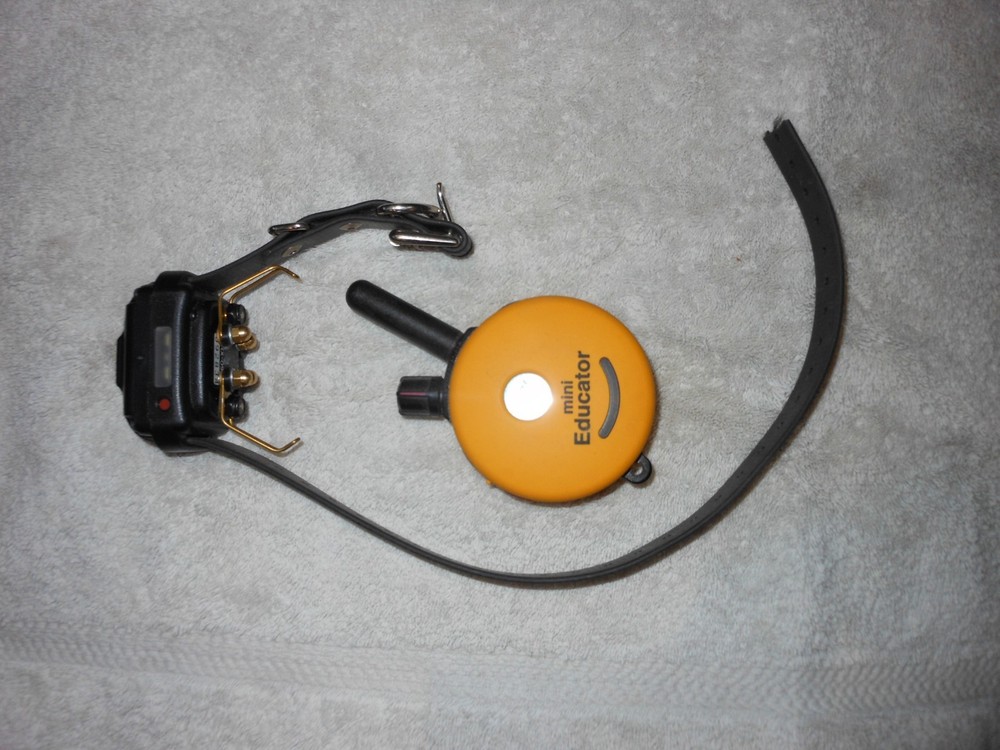 E-Collar Technologies Mini Educator ET-300 Remote Dog Training Collar 1/2 Mile