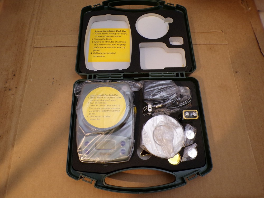 Cabelas XT 1500 Digital Scale1500 Grain Capacity