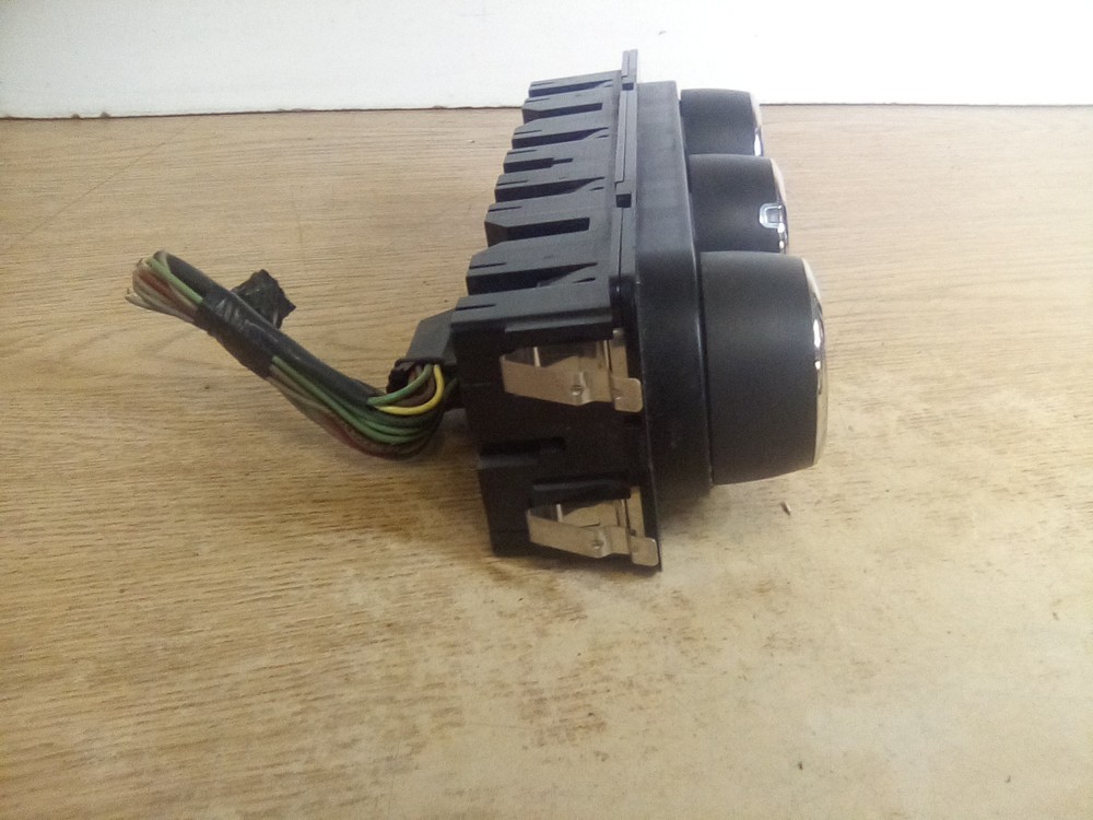 Peterbilt Q21-6032-2241 Climate Control