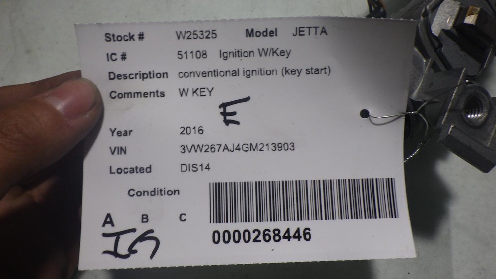16 VOLKSWAGEN JETTA Ignition W/Key