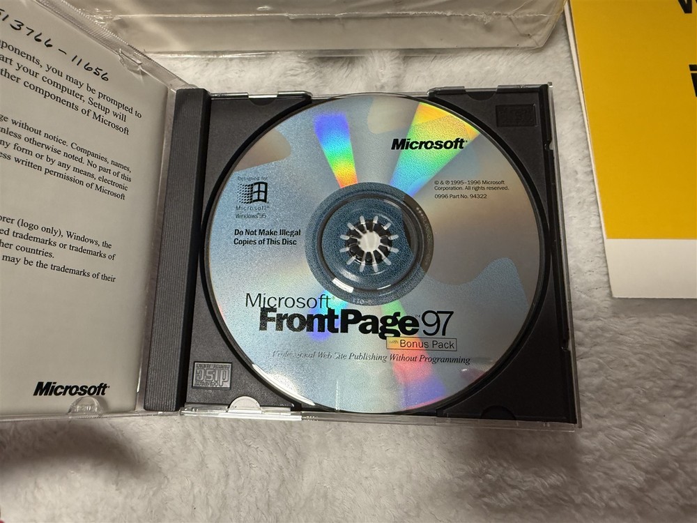 MICROSOFT FRONTPAGE 97 COMPLETE IN RETAIL BOX SOFTWARE CD-ROM