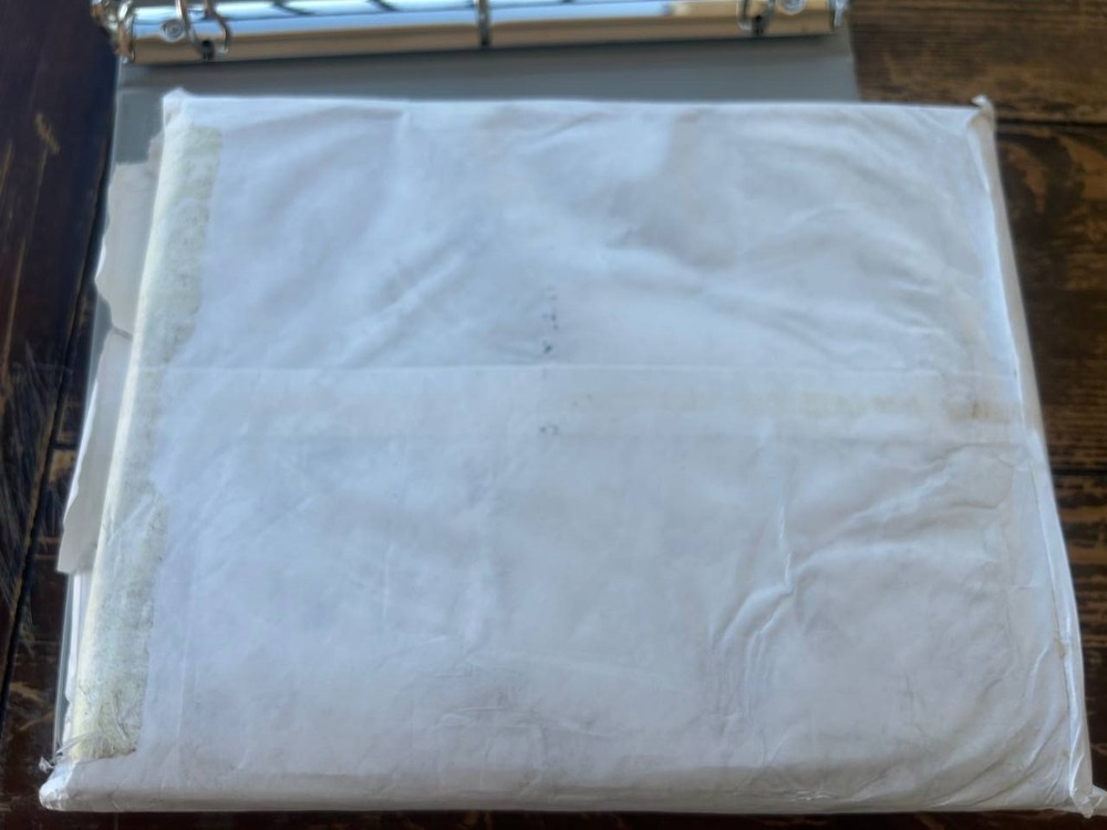 Apple Support Training Library binders, disks & update documents 1986