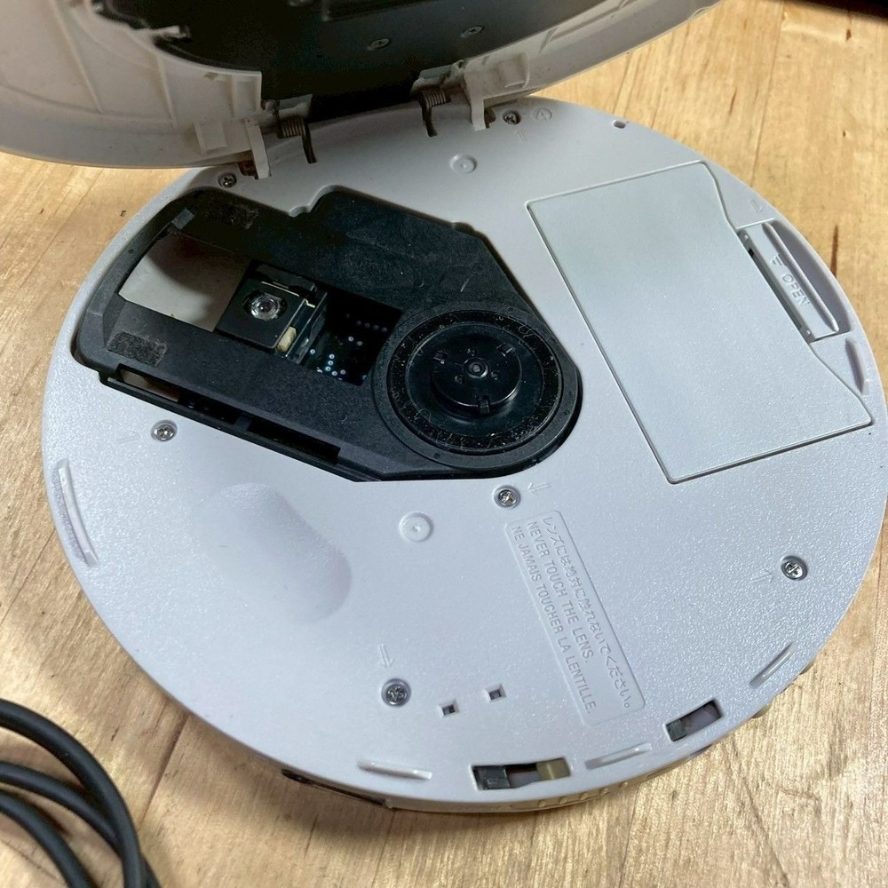Sony D-EJ100 CD Walkman Portable CD Player Used from Japan
