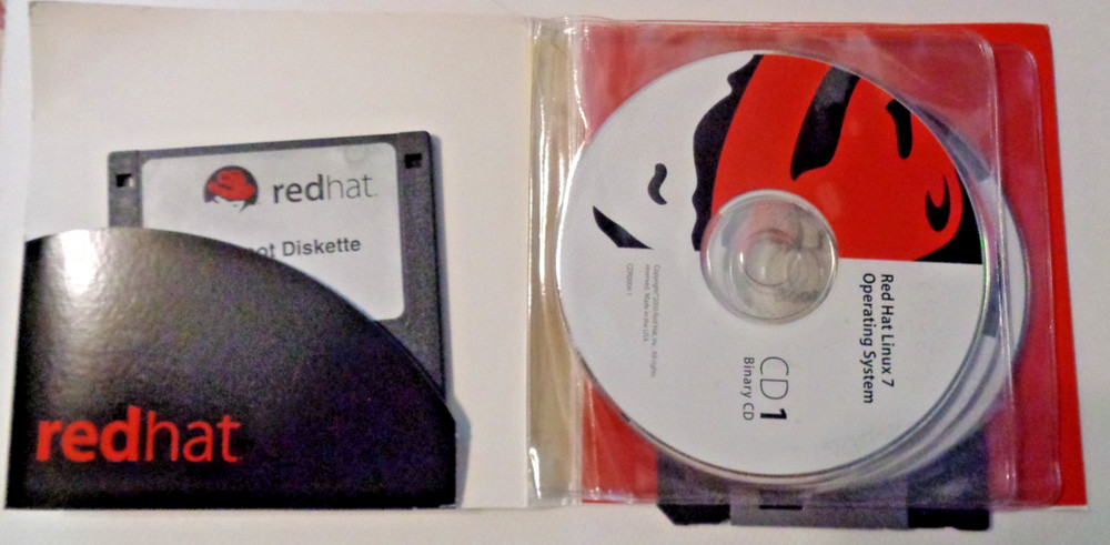 Red Hat Linux 7 Operating System Deluxe Workstation CD ROM - Open Box