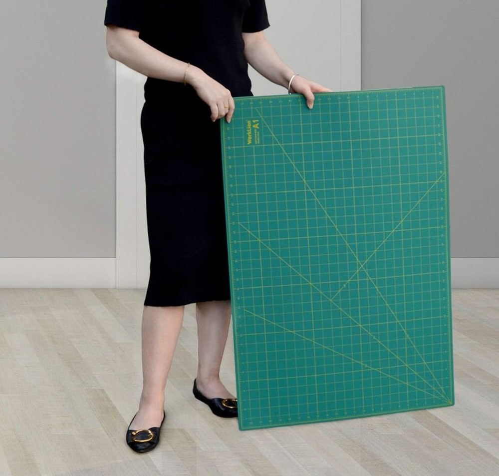 Double Sided Worklion Self Healing Cutting Mat 24 in x 36 in