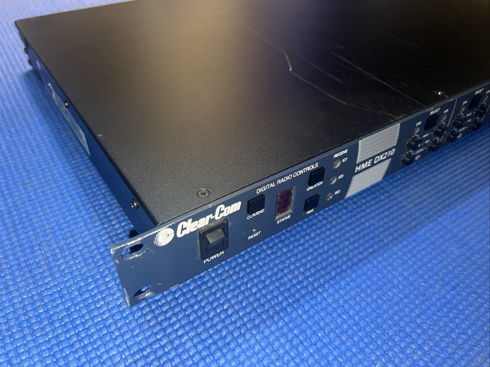 Clear-Com HME DX210 Digital Wireless Intercom System